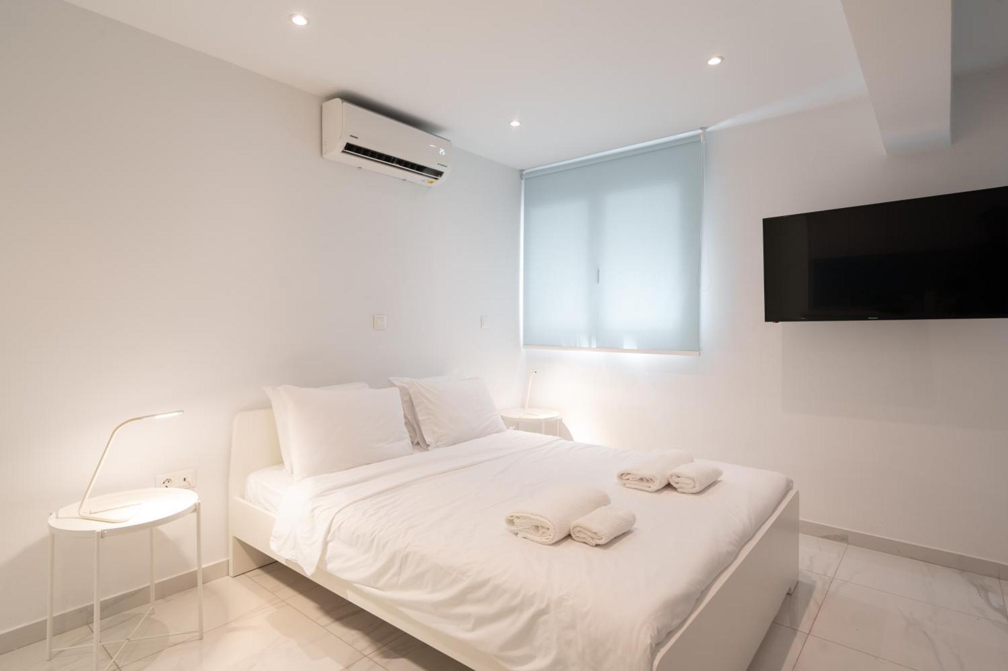 Cute And Convenient Studio In Athens Center Bagian luar foto